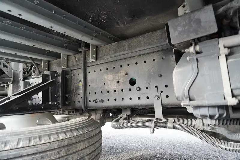 いすゞ フォワード 中型/増トン アルミバン パワーゲート ベッドの中古トラック画像18