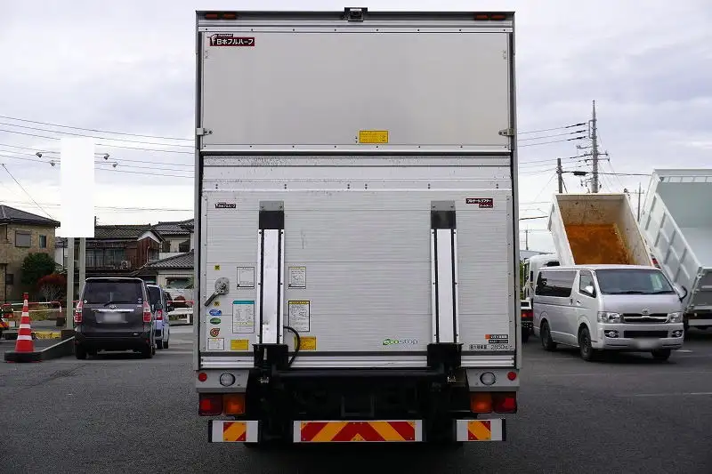 いすゞ フォワード 中型/増トン アルミバン パワーゲート ベッドの中古トラック画像3