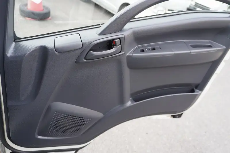 いすゞ フォワード 中型/増トン アルミバン パワーゲート ベッドの中古トラック画像15