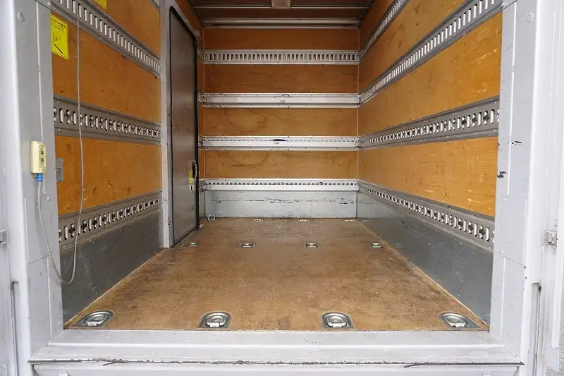 いすゞ エルフ 小型 アルミバン パワーゲート サイドドアの中古トラック画像4