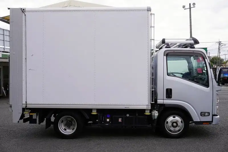 いすゞ エルフ 小型 アルミバン パワーゲート サイドドアの中古トラック画像2