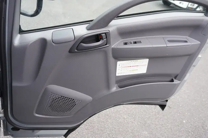 いすゞ エルフ 小型 アルミバン パワーゲート サイドドアの中古トラック画像15