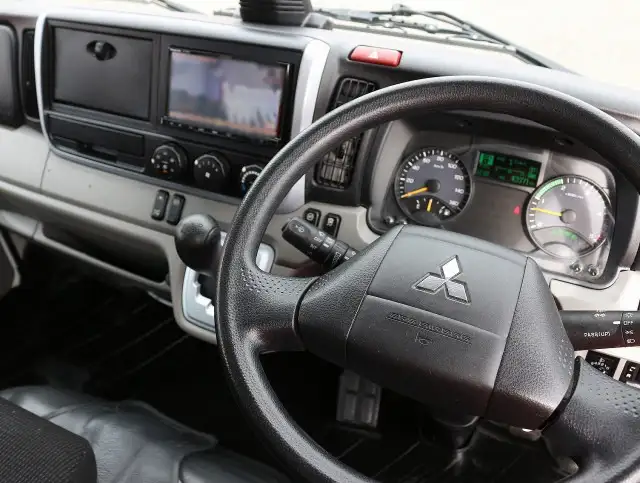 三菱 キャンター 小型 平ボディ Wキャブ パワーゲートの中古トラック画像14
