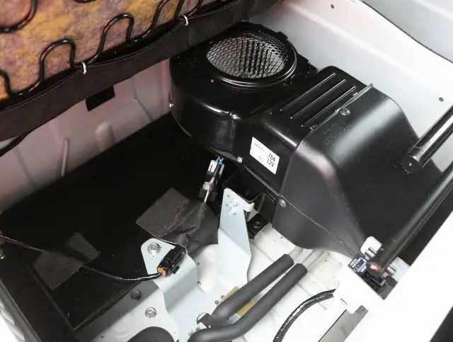 三菱 キャンター 小型 平ボディ Wキャブ パワーゲートの中古トラック画像15