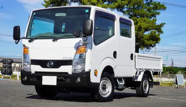 日産 アトラス 小型 平ボディ Wキャブ TKG-SZ5F24 の中古トラック【車両No.200577】