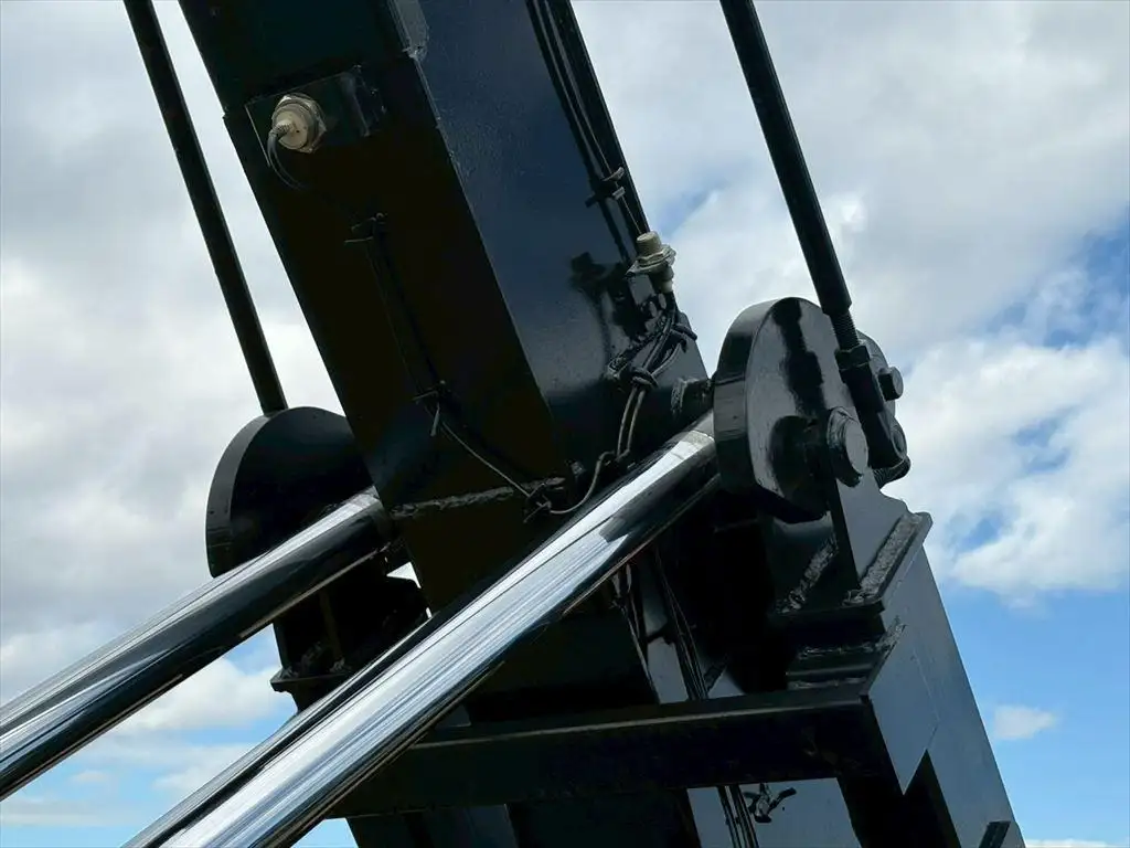 日野 レンジャー 中型/増トン アームロール ツインホイスト ベッドの中古トラック画像11