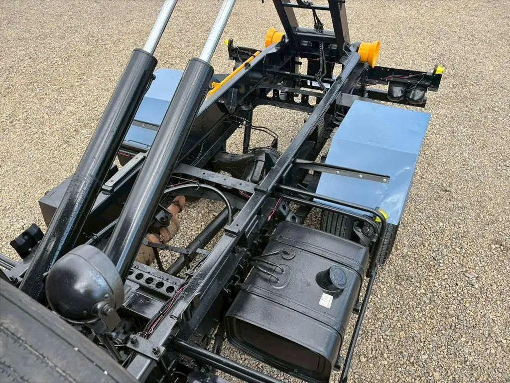 日野 レンジャー 中型/増トン アームロール ツインホイスト ベッドの中古トラック画像9