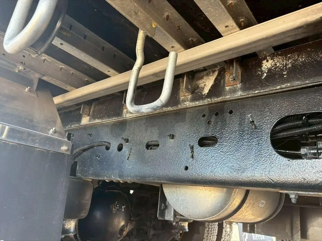 日産UD コンドル 中型/増トン ウイング エアサス ベッドの中古トラック画像18