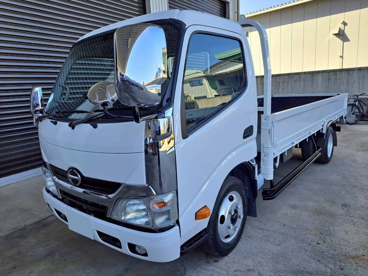 日野 デュトロ 小型 平ボディ TKG-XZC655M H27 の中古トラック【車両No.200497】