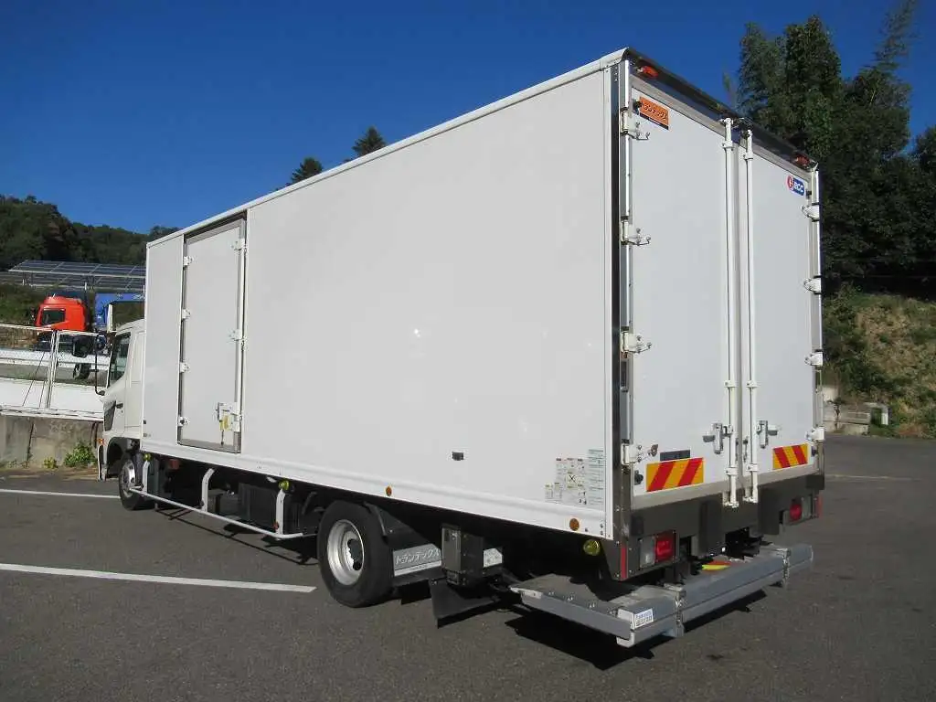 日野 レンジャー 中型/増トン 冷凍冷蔵 低温 パワーゲートの中古トラック画像5