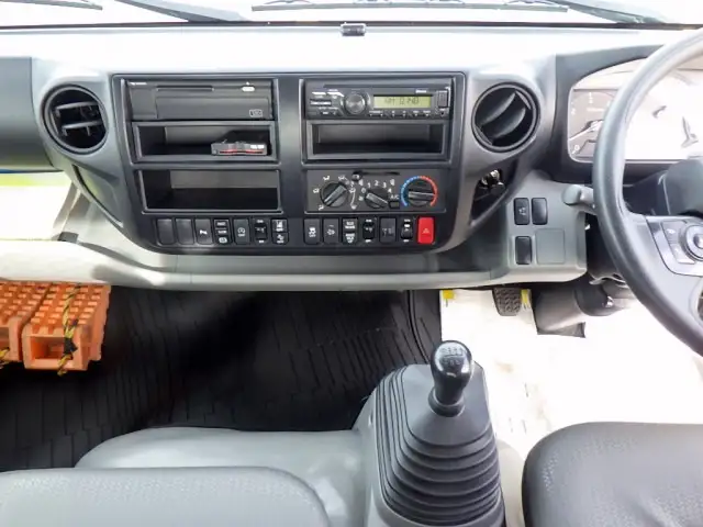 日野 デュトロ 小型 平ボディ パワーゲート 床鉄板の中古トラック画像13