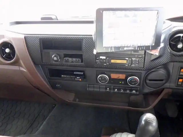 日野 レンジャー 中型/増トン ウイング パワーゲート ベッドの中古トラック画像14