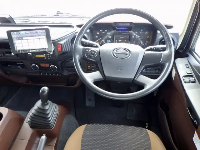 日野 レンジャー 中型/増トン ウイング パワーゲート ベッドの中古トラック画像13