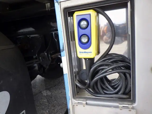 日野 レンジャー 中型/増トン ウイング パワーゲート ベッドの中古トラック画像11