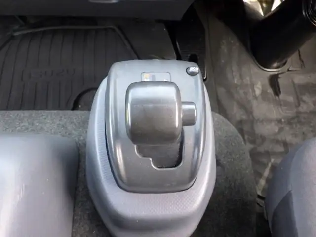 いすゞ フォワード 中型/増トン ウイング エアサス ベッドの中古トラック画像13