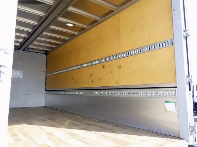 いすゞ フォワード 中型/増トン ウイング エアサス ベッドの中古トラック画像6