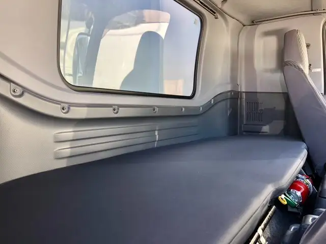 いすゞ フォワード 中型/増トン ウイング パワーゲート エアサスの中古トラック画像8