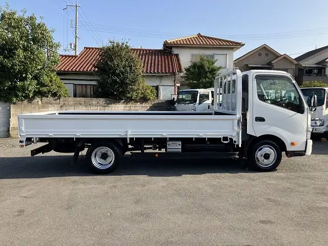 日野 デュトロ 小型 平ボディ 2RG-XZU710M R2の中古トラック画像3