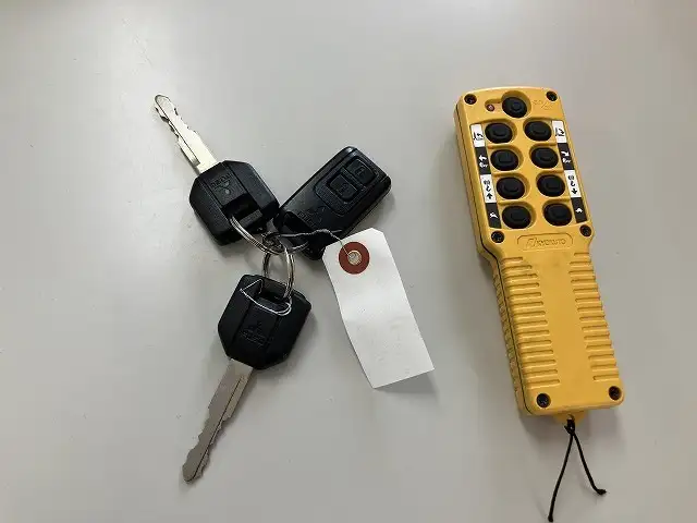 三菱 キャンター 小型 車両重機運搬 ラジコン ウインチの中古トラック画像9