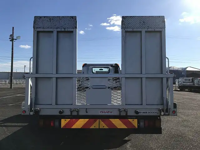 いすゞ エルフ 小型 車両重機運搬 ラジコン ウインチの中古トラック画像3