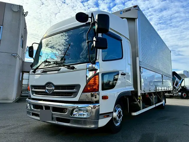 日野 レンジャー 中型/増トン ウイング エアサス ベッド の中古トラック【車両No.200560】