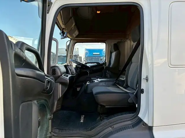 日野 レンジャー 中型/増トン ウイング エアサス ベッドの中古トラック画像12