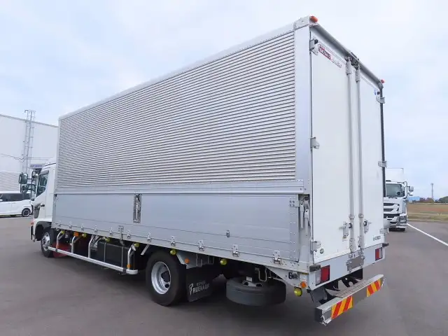 日野 レンジャー 中型/増トン ウイング エアサス ベッドの中古トラック画像6