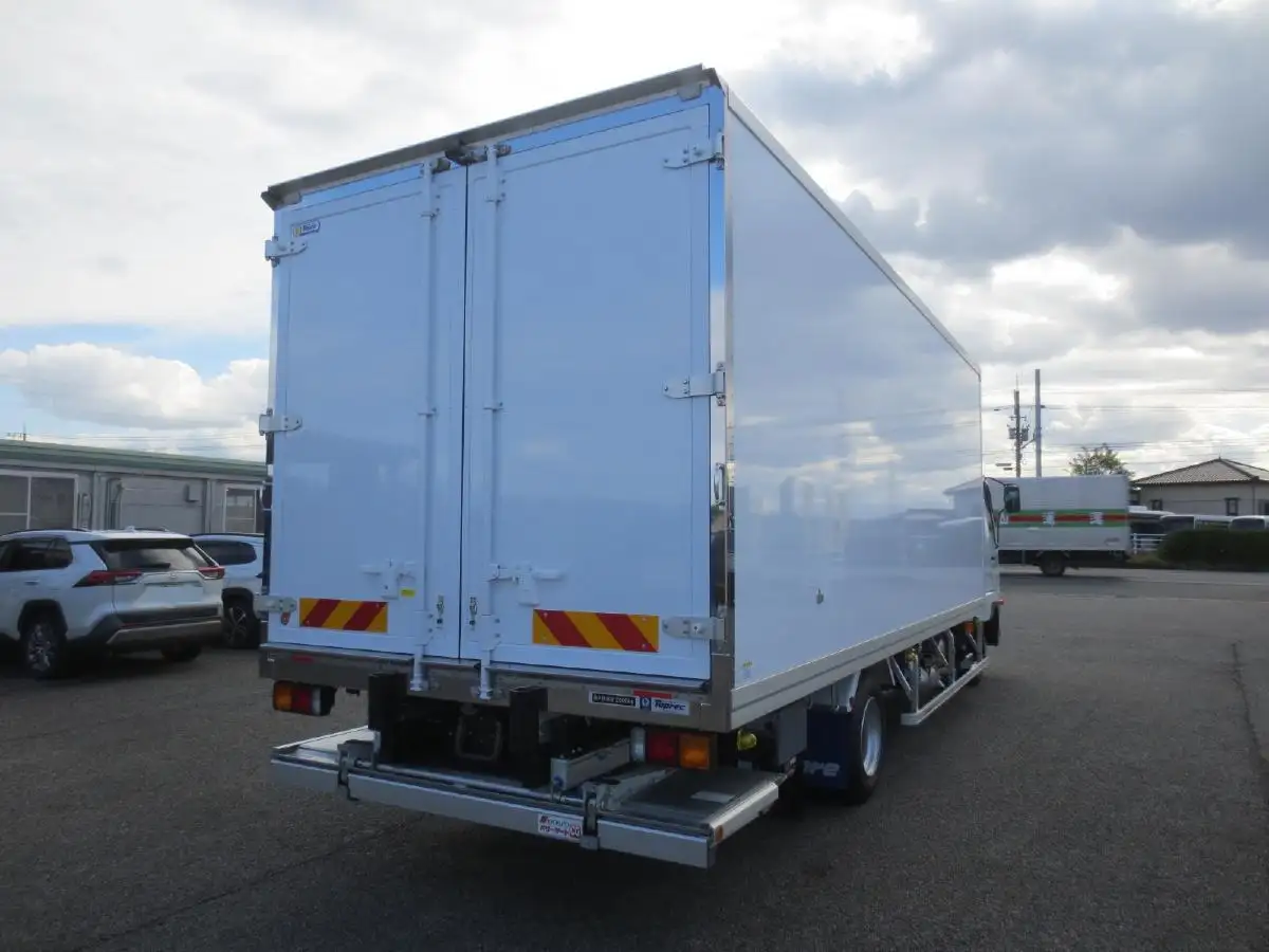 三菱 ファイター 中型/増トン 冷凍冷蔵 低温 パワーゲートの中古トラック画像4