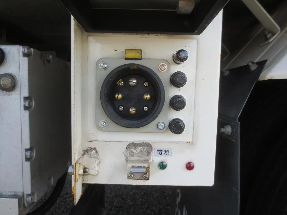 三菱 キャンター 小型 冷凍冷蔵 低温 パワーゲートの中古トラック画像19