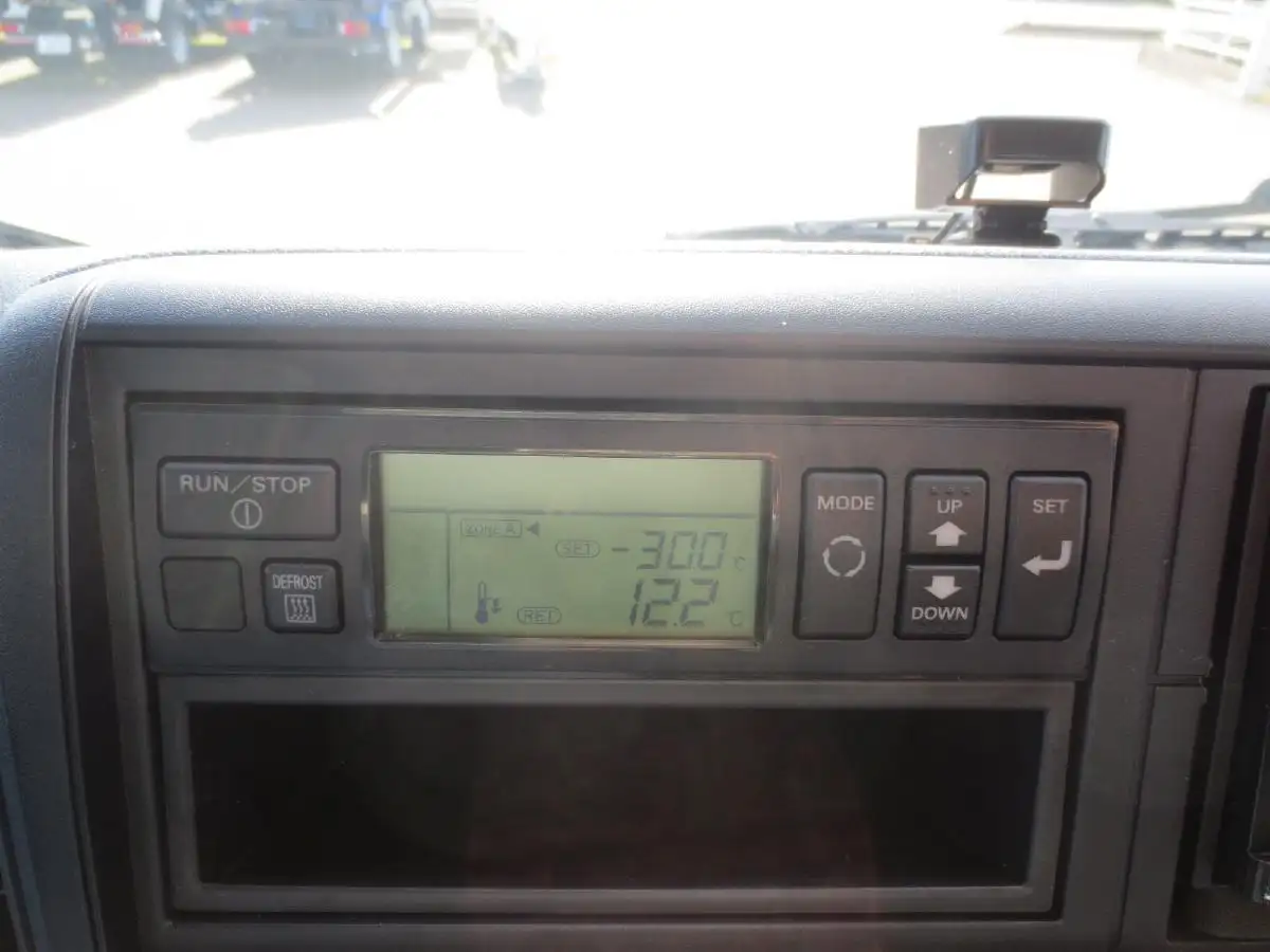 三菱 キャンター 小型 冷凍冷蔵 低温 パワーゲートの中古トラック画像18