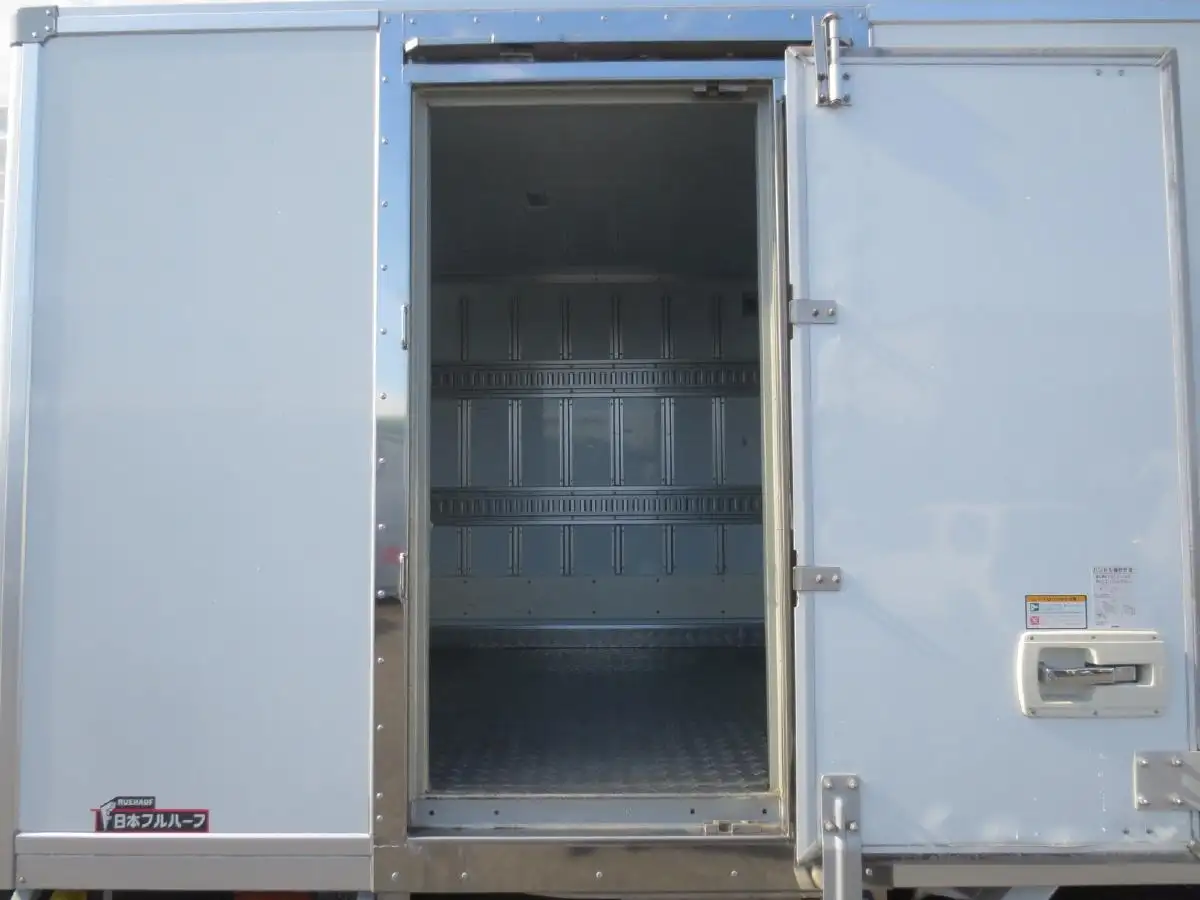 三菱 キャンター 小型 冷凍冷蔵 低温 パワーゲートの中古トラック画像11