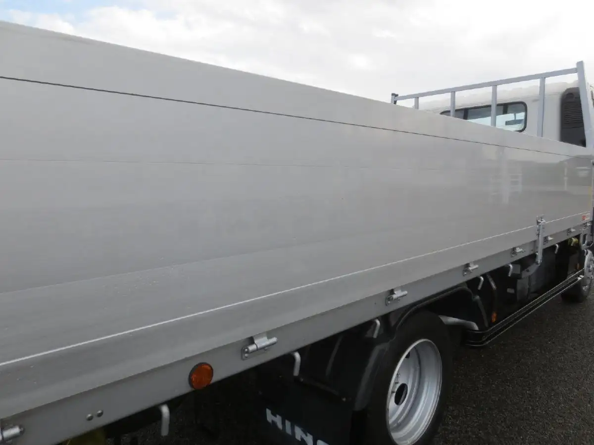 日野 デュトロ 小型 平ボディ アルミブロック TKG-XZU710Mの中古トラック画像10