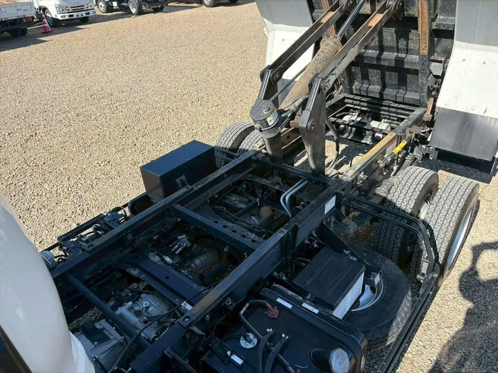 いすゞ フォワード 中型/増トン ダンプ 土砂禁 2RG-FRR90S1の中古トラック画像15