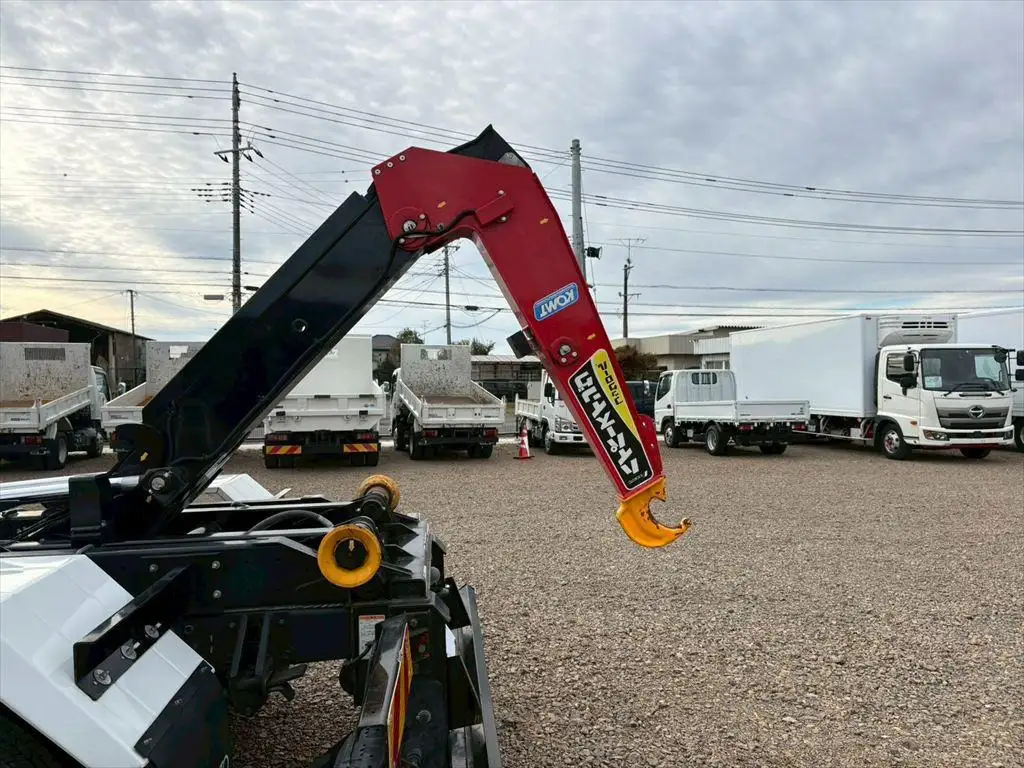 いすゞ フォワード 中型/増トン アームロール ツインホイスト 2RG-FRR90S2の中古トラック画像9