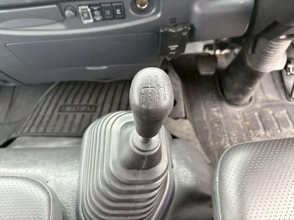 いすゞ フォワード 中型/増トン アームロール ツインホイスト 2RG-FRR90S2の中古トラック画像15