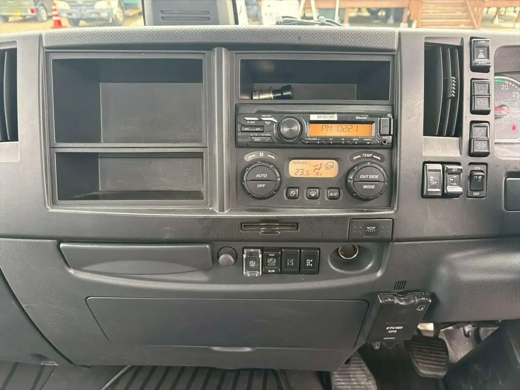 いすゞ フォワード 中型/増トン アームロール ツインホイスト 2RG-FRR90S2の中古トラック画像16