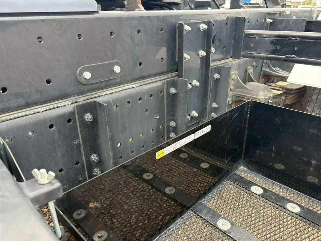 いすゞ フォワード 中型/増トン アームロール ツインホイスト 2RG-FRR90S2の中古トラック画像19