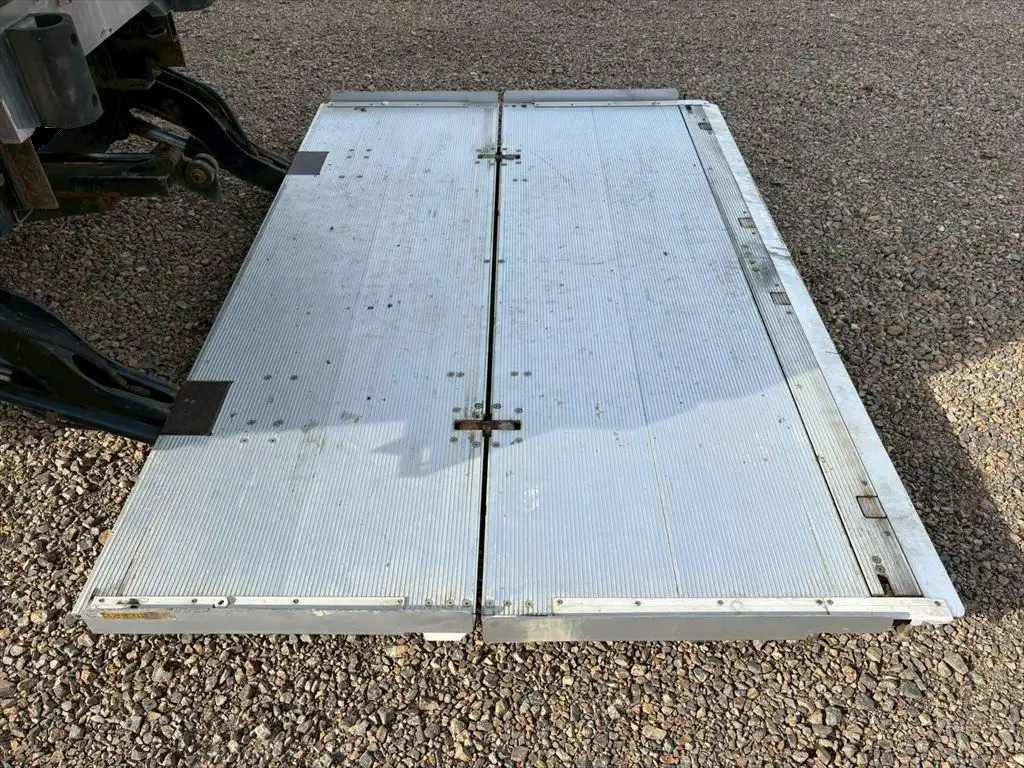 三菱 ファイター 中型/増トン 冷凍冷蔵 低温 パワーゲートの中古トラック画像12