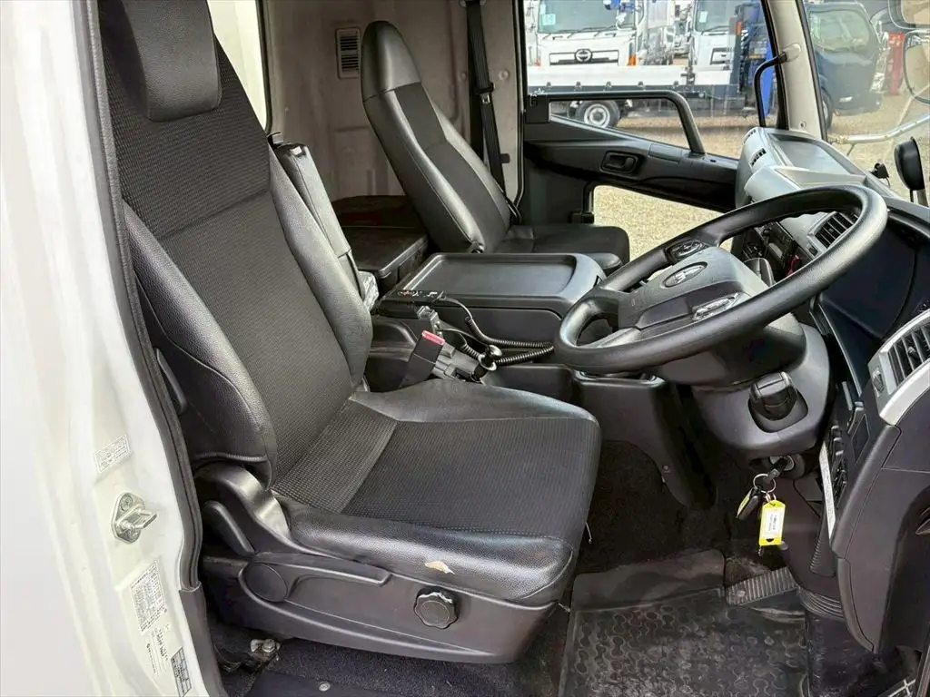 三菱 ファイター 中型/増トン 冷凍冷蔵 低温 パワーゲートの中古トラック画像13