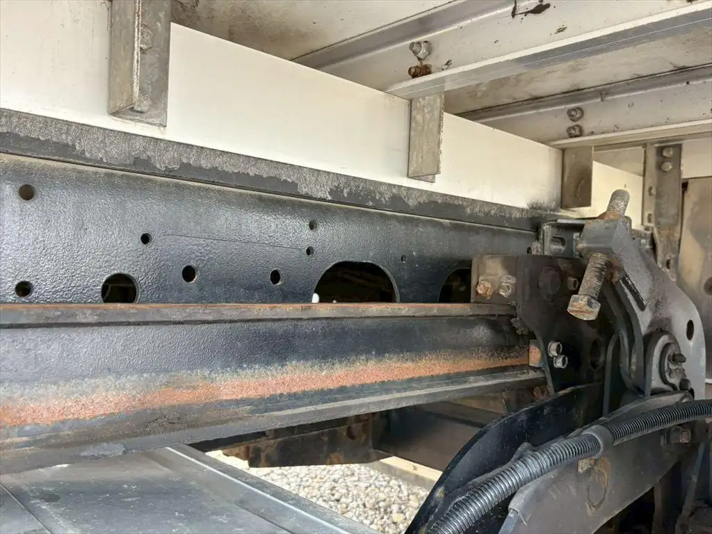 三菱 ファイター 中型/増トン 冷凍冷蔵 低温 パワーゲートの中古トラック画像像17