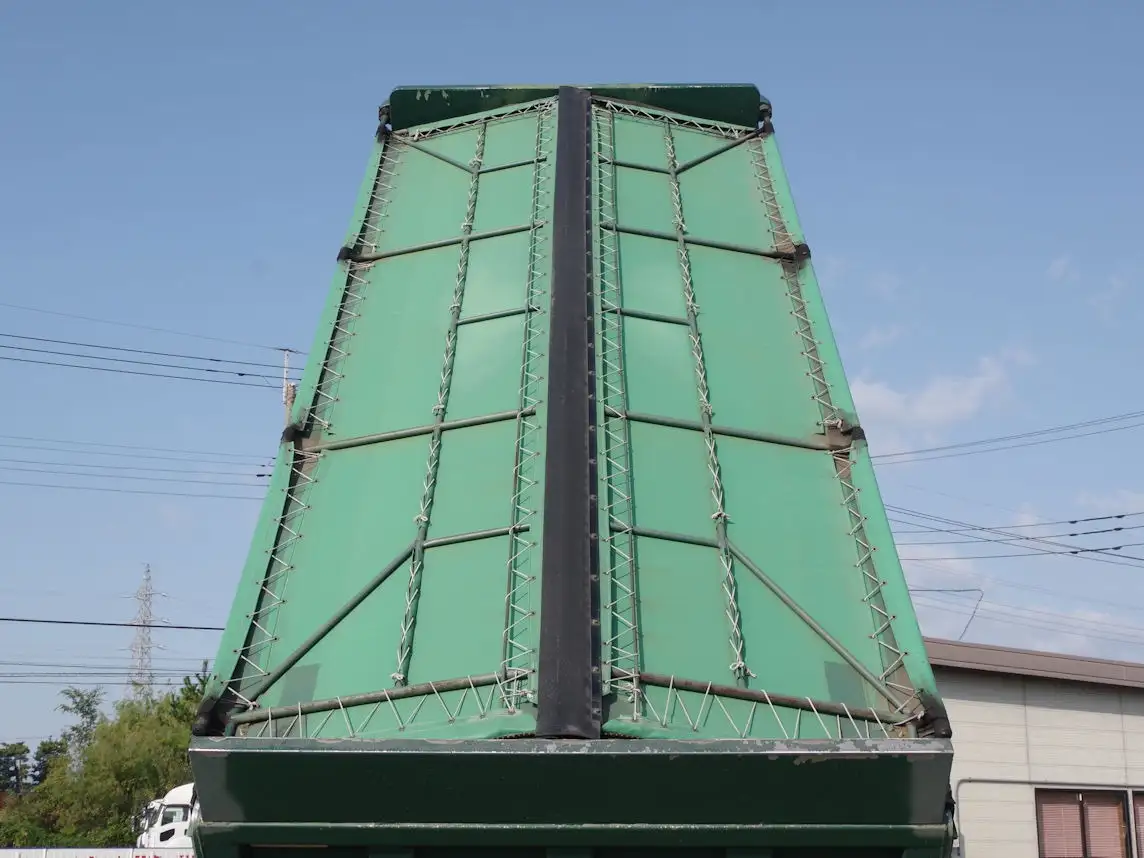 いすゞ ギガ 大型 ダンプ 土砂禁 天蓋付きの中古トラック画像7