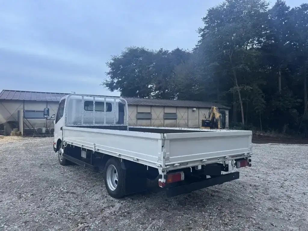 日野 デュトロ 小型 平ボディ 2RG-XZU710M R2の中古トラック画像5