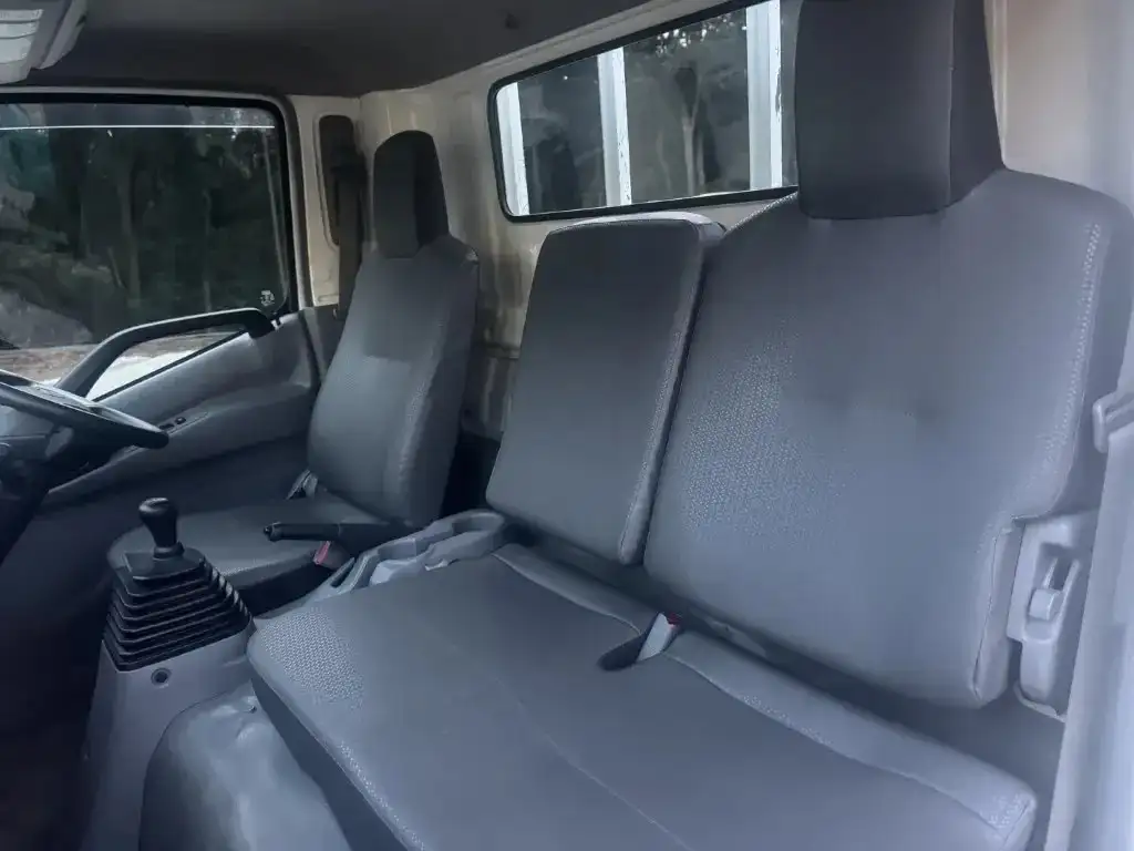 日野 デュトロ 小型 平ボディ 2RG-XZU710M R2の中古トラック画像10