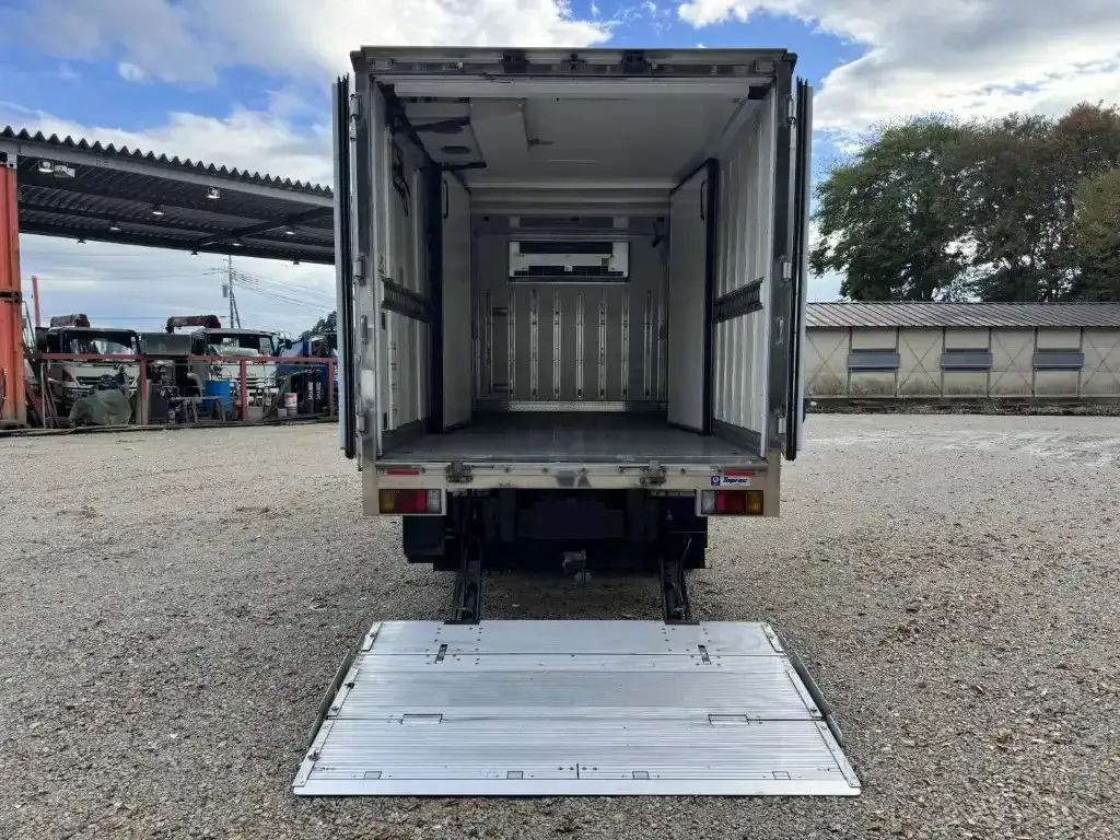 いすゞ エルフ 小型 冷凍冷蔵 低温 パワーゲートの中古トラック画像6