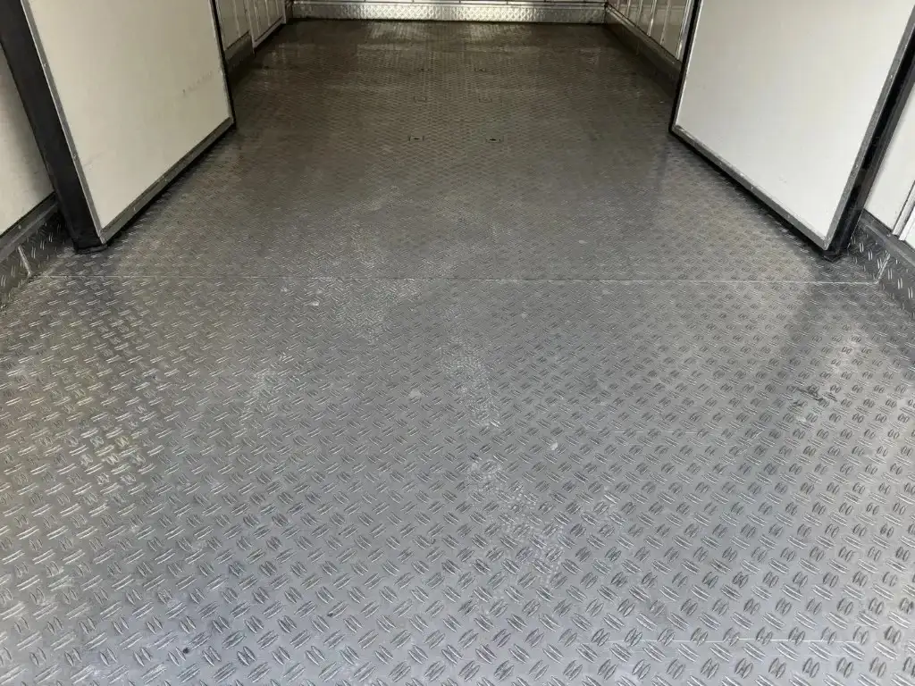 いすゞ エルフ 小型 冷凍冷蔵 低温 パワーゲートの中古トラック画像8