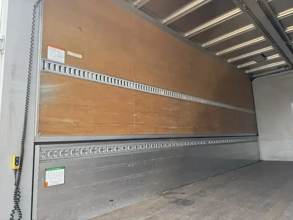 日野 レンジャー 中型/増トン ウイング パワーゲート ベッドの中古トラック画像9