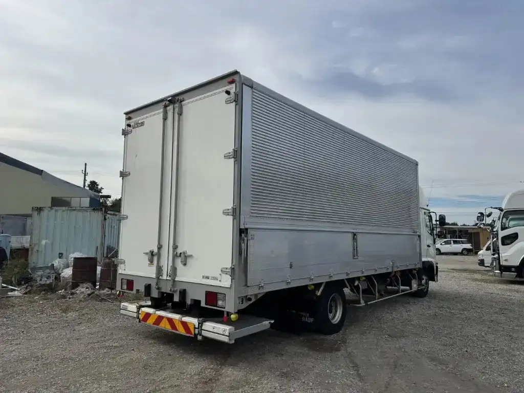 日野 レンジャー 中型/増トン ウイング パワーゲート ベッドの中古トラック画像3