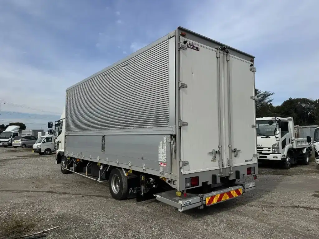 日野 レンジャー 中型/増トン ウイング パワーゲート ベッドの中古トラック画像4