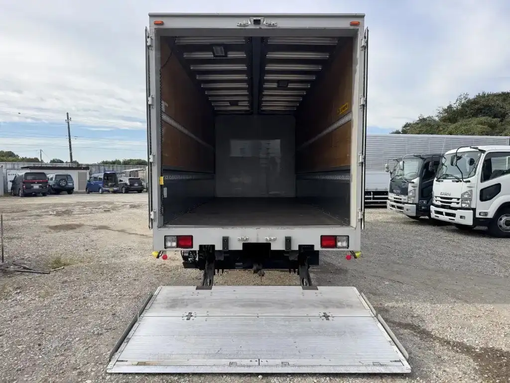 日野 レンジャー 中型/増トン ウイング パワーゲート ベッドの中古トラック画像6