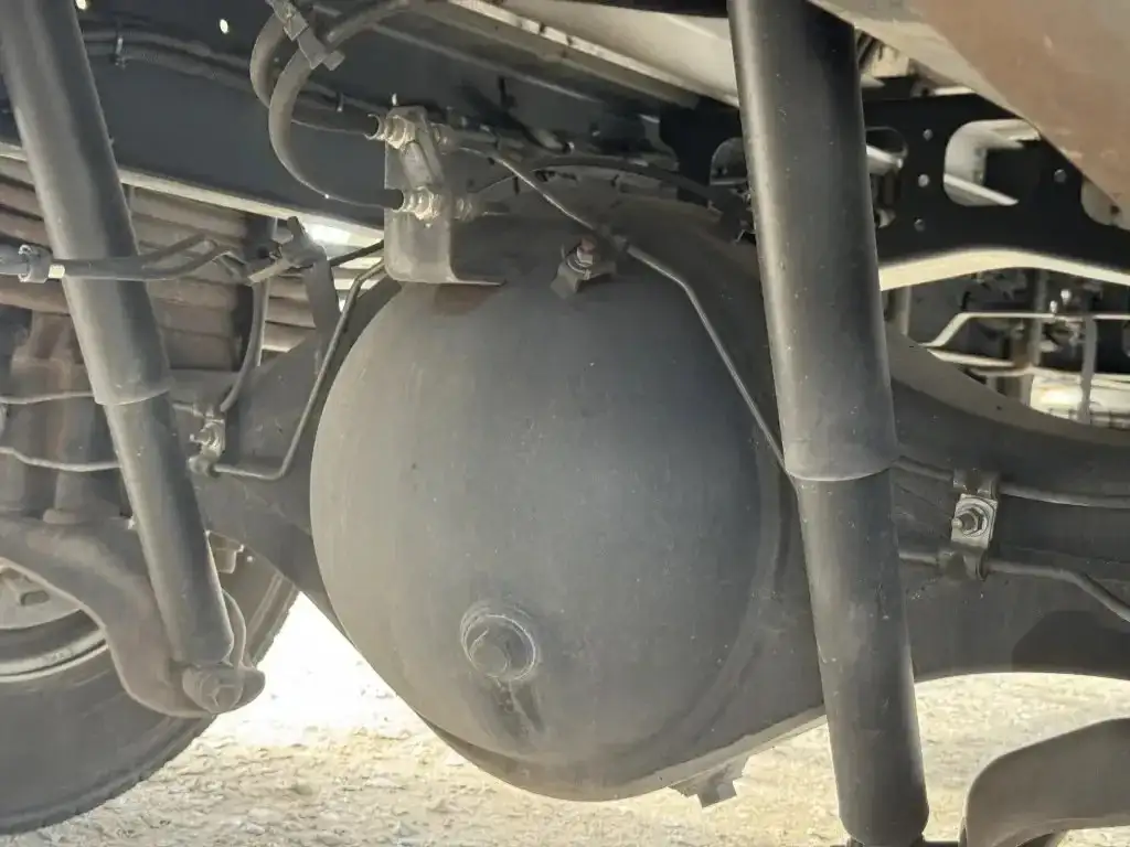 日野 レンジャー 中型/増トン ウイング パワーゲート ベッドの中古トラック画像16